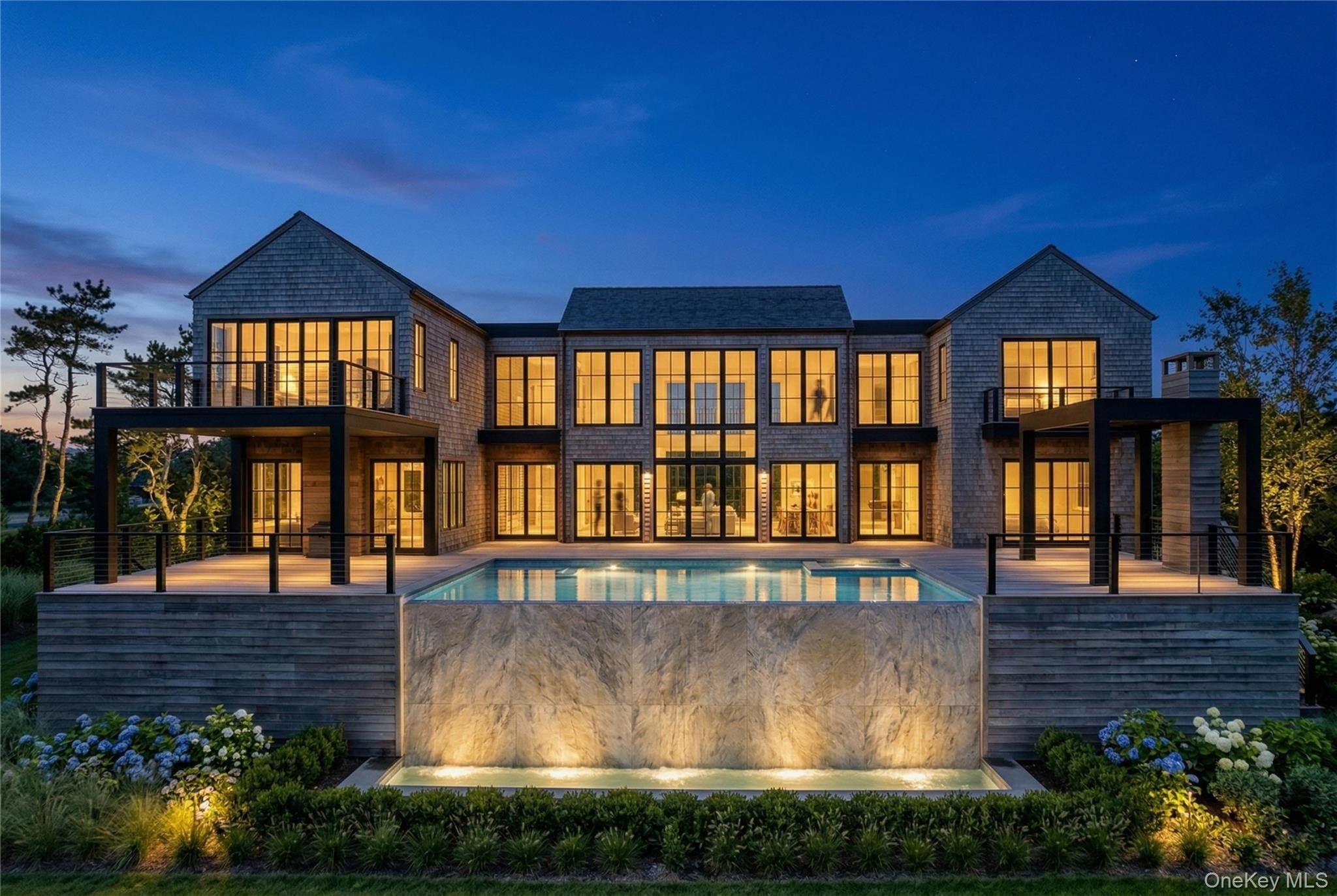 11 Pine Tree Lane. Westhampton, NY 11977