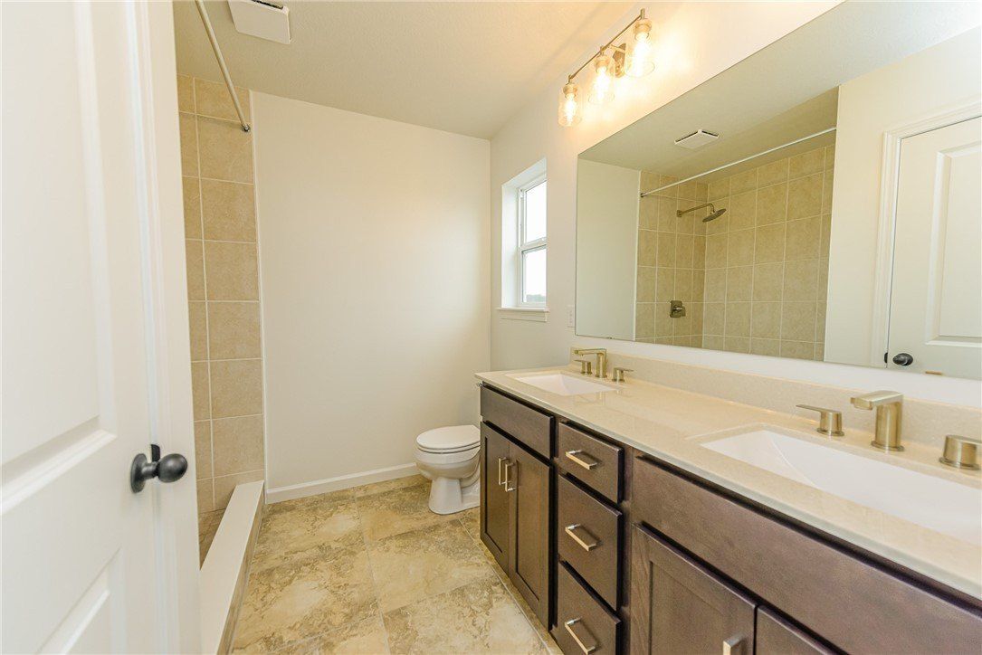 3 Mcfarren Terrace. Churchville, NY 14428