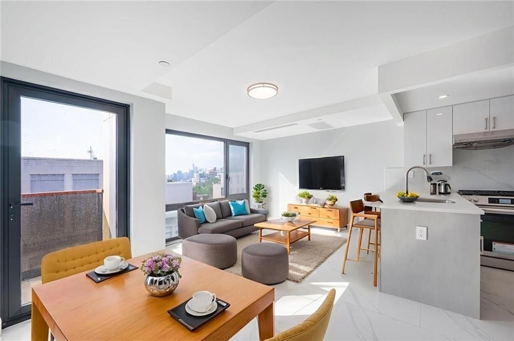 643 5Th Avenue. Brooklyn, NY 11215