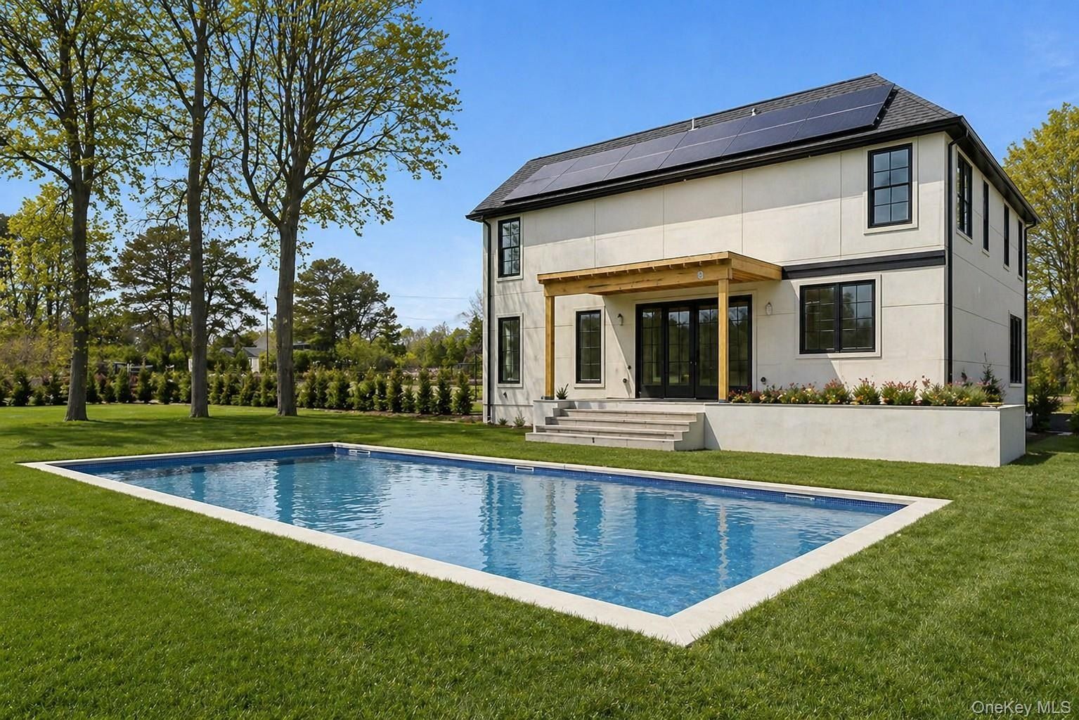 14 Ridge Road. Southampton, NY 11968