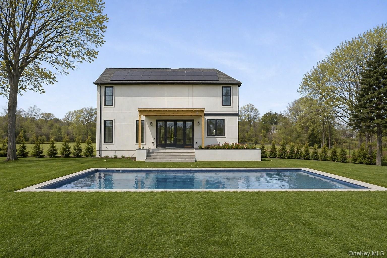 14 Ridge Road. Southampton, NY 11968