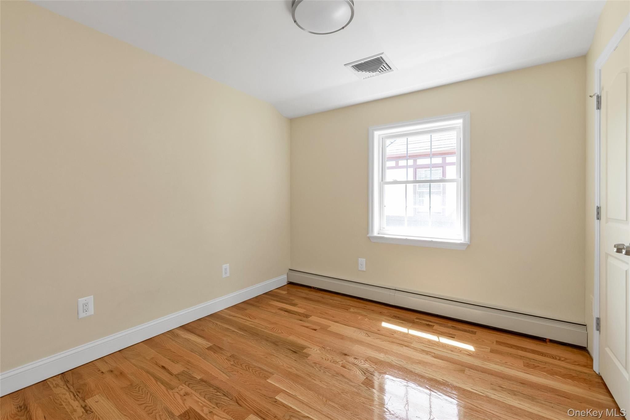 Th Avenue. Rosedale, NY 11422