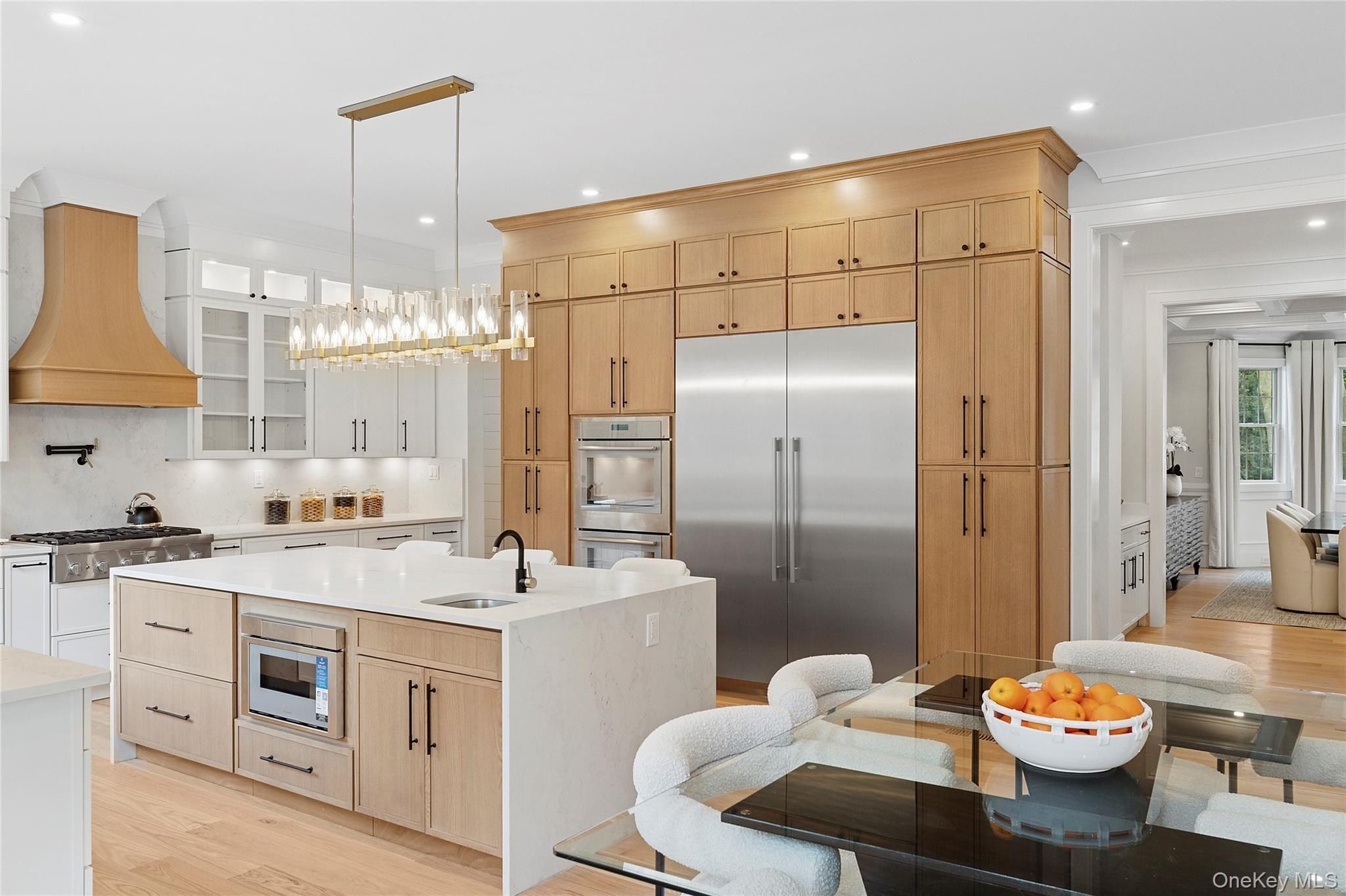 Buckingham Drive. Dix Hills, NY 11746