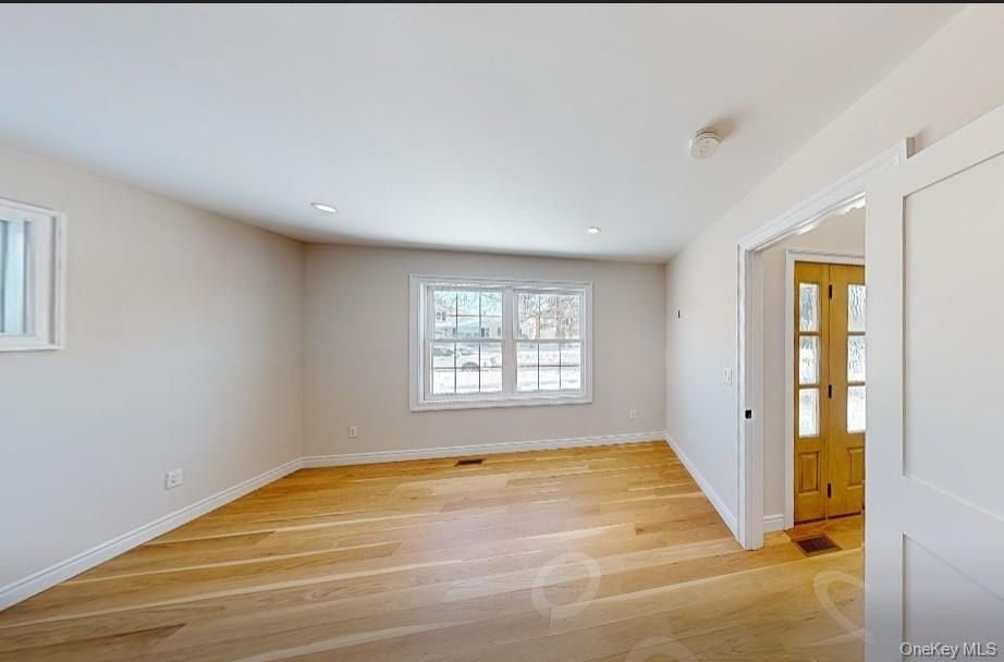Essex Road. Bethpage, NY 11714