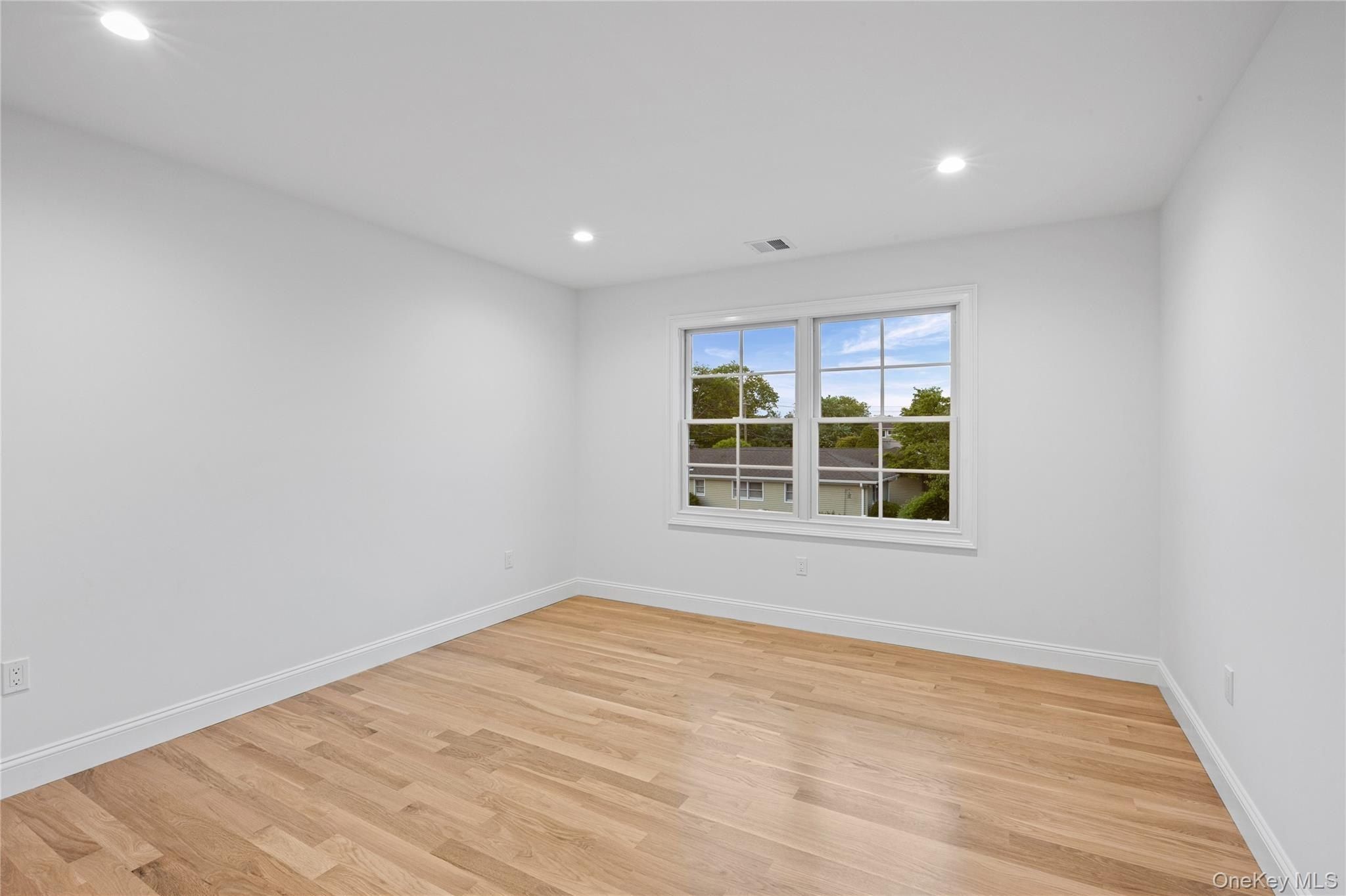 Biltmore Boulevard. Massapequa, NY 11758