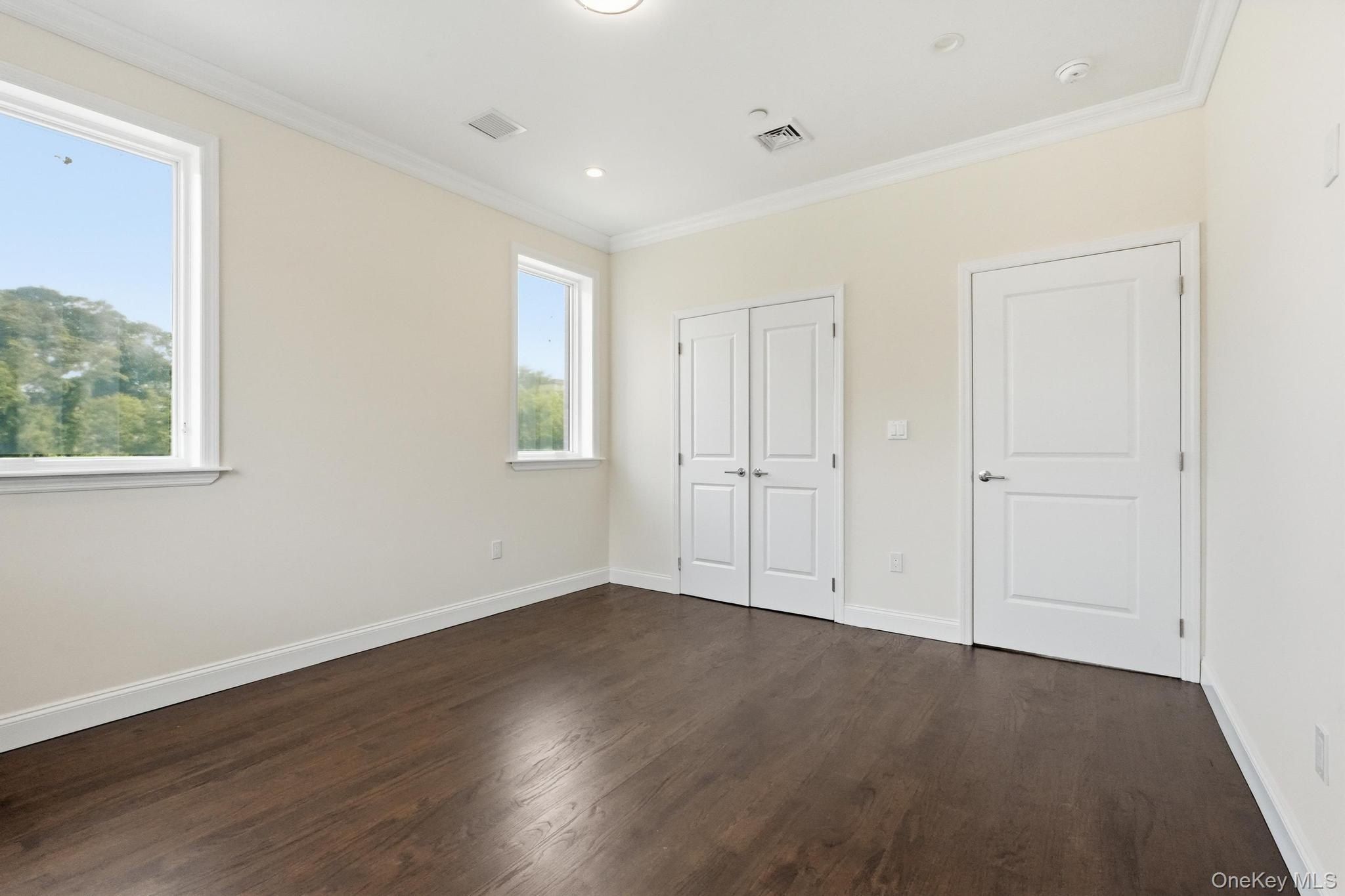 Dunton Avenue. Hollis, NY 11423