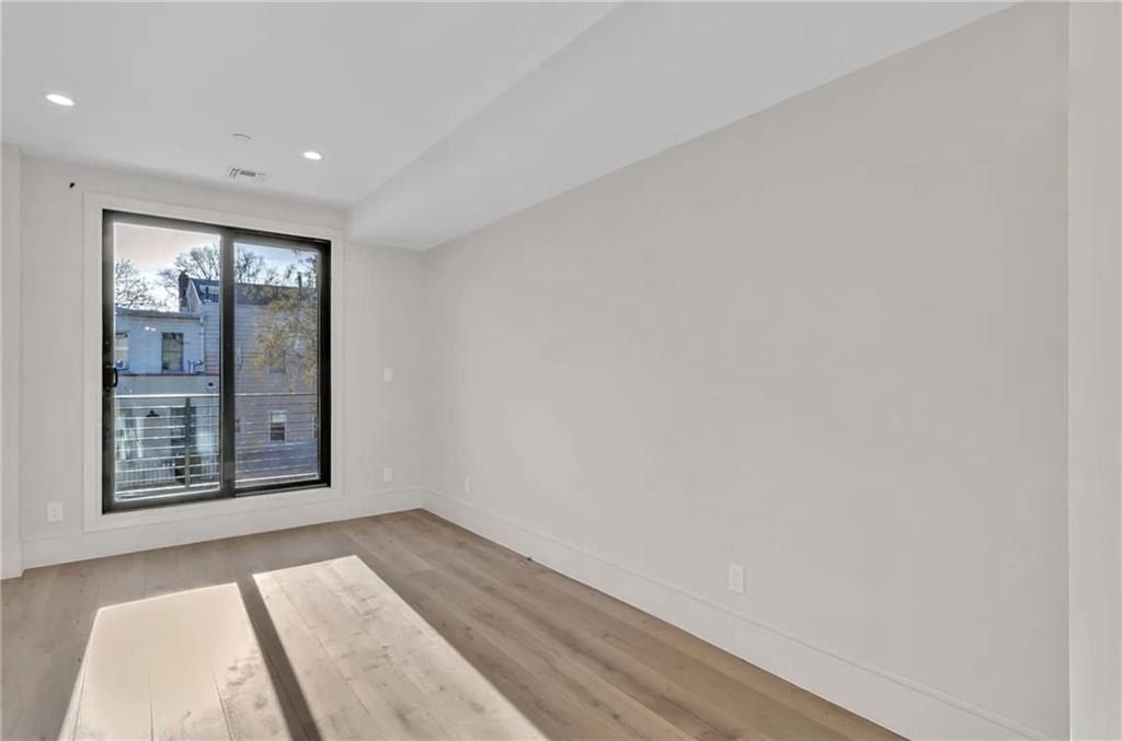 266 10Th Street. Brooklyn, NY 11215