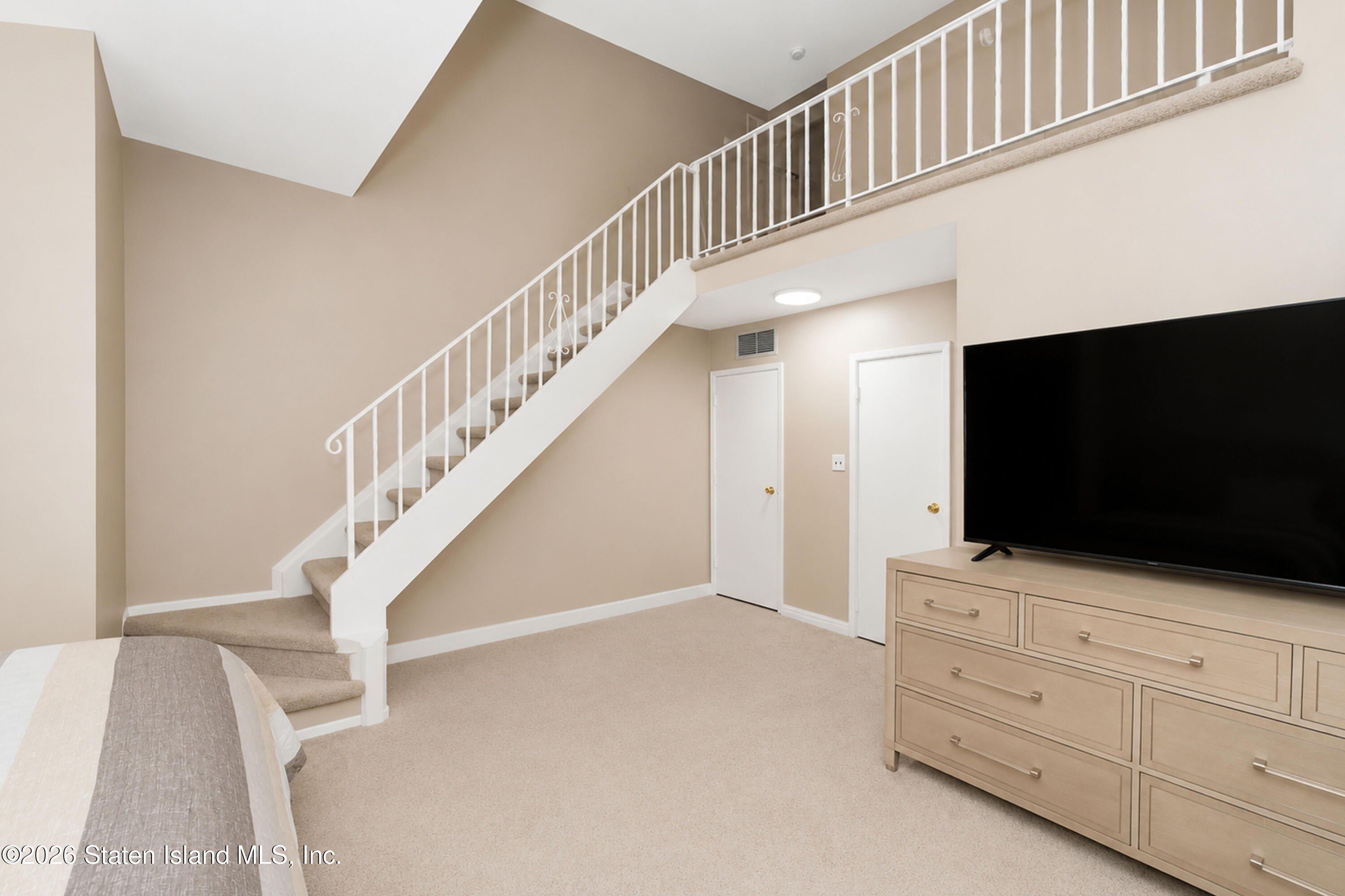 21 Bunnell Court. Staten Island, NY 10312