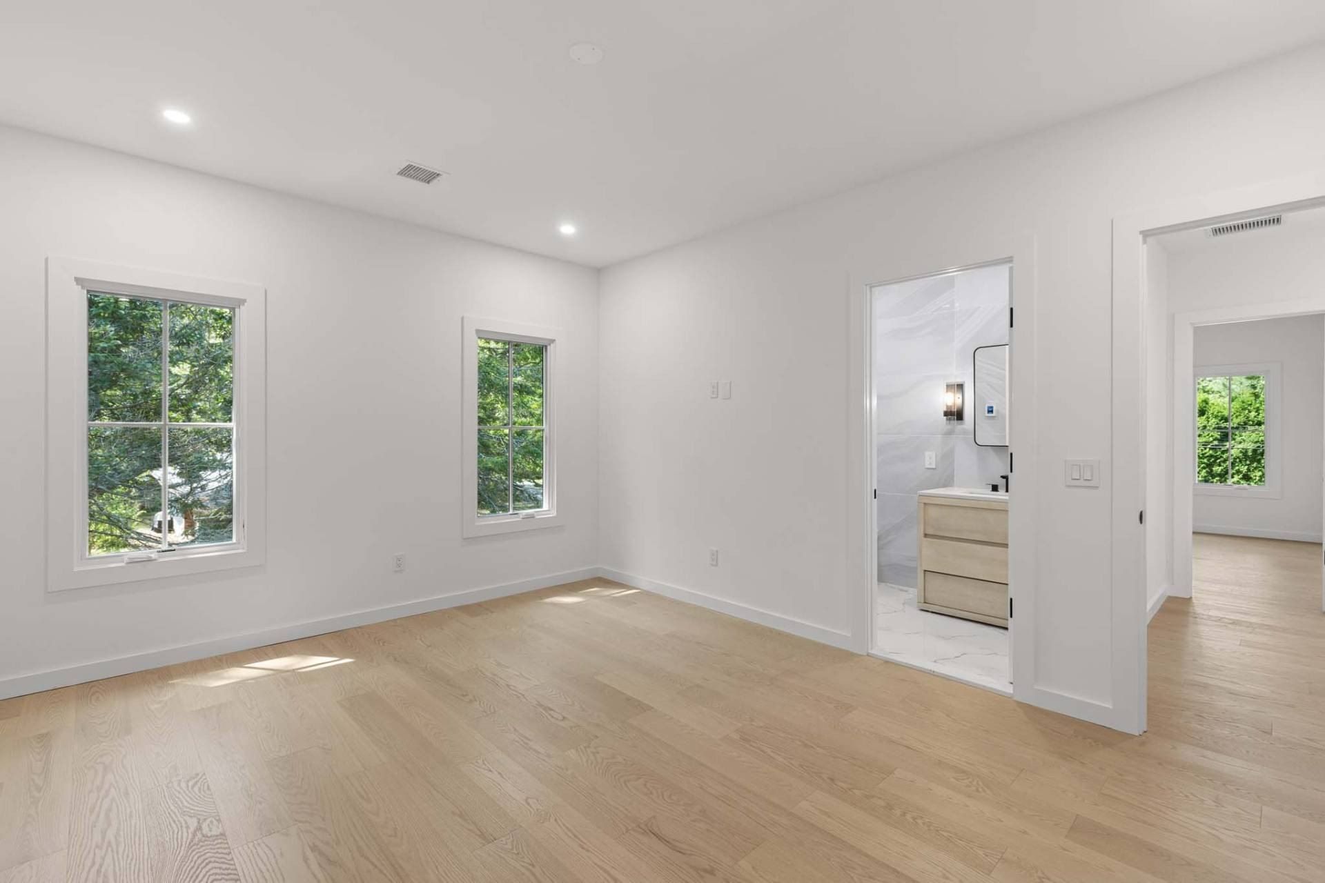 103 Huntington Crossway. Bridgehampton, NY 11932