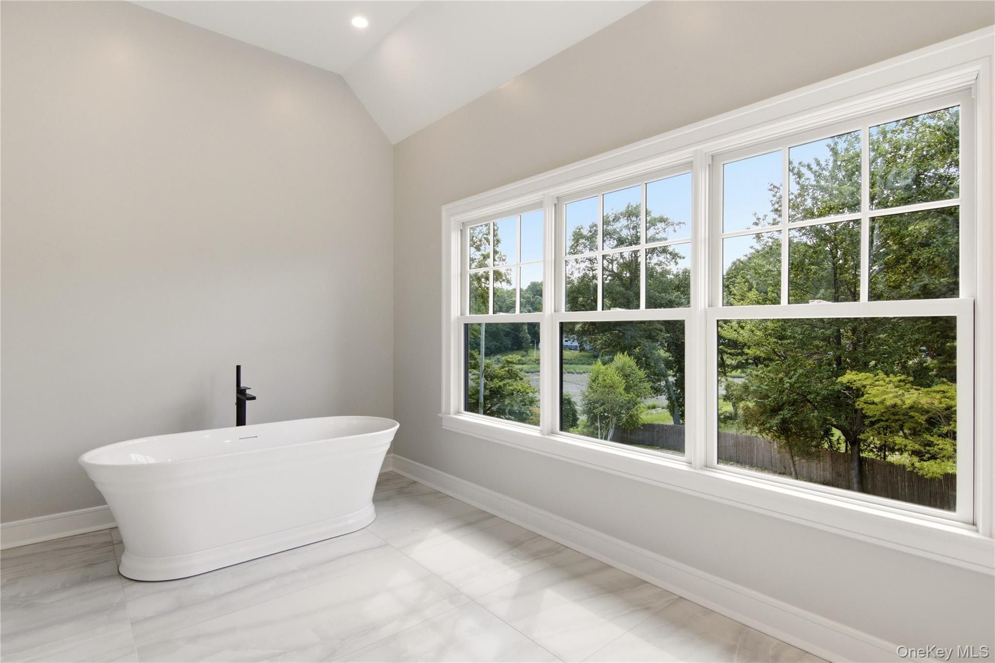 106 Cove Road. Northport, NY 11768