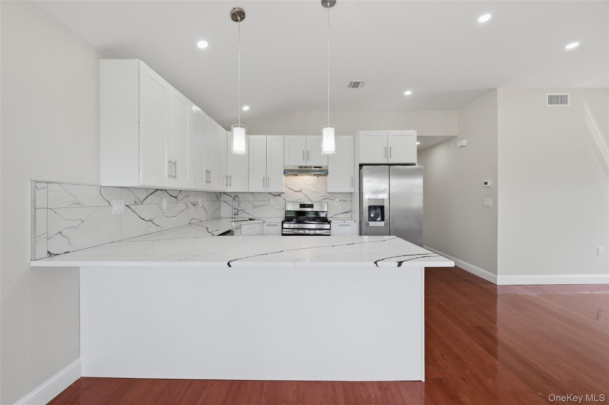 17841 146Th Terrace. Jamaica, NY 11434