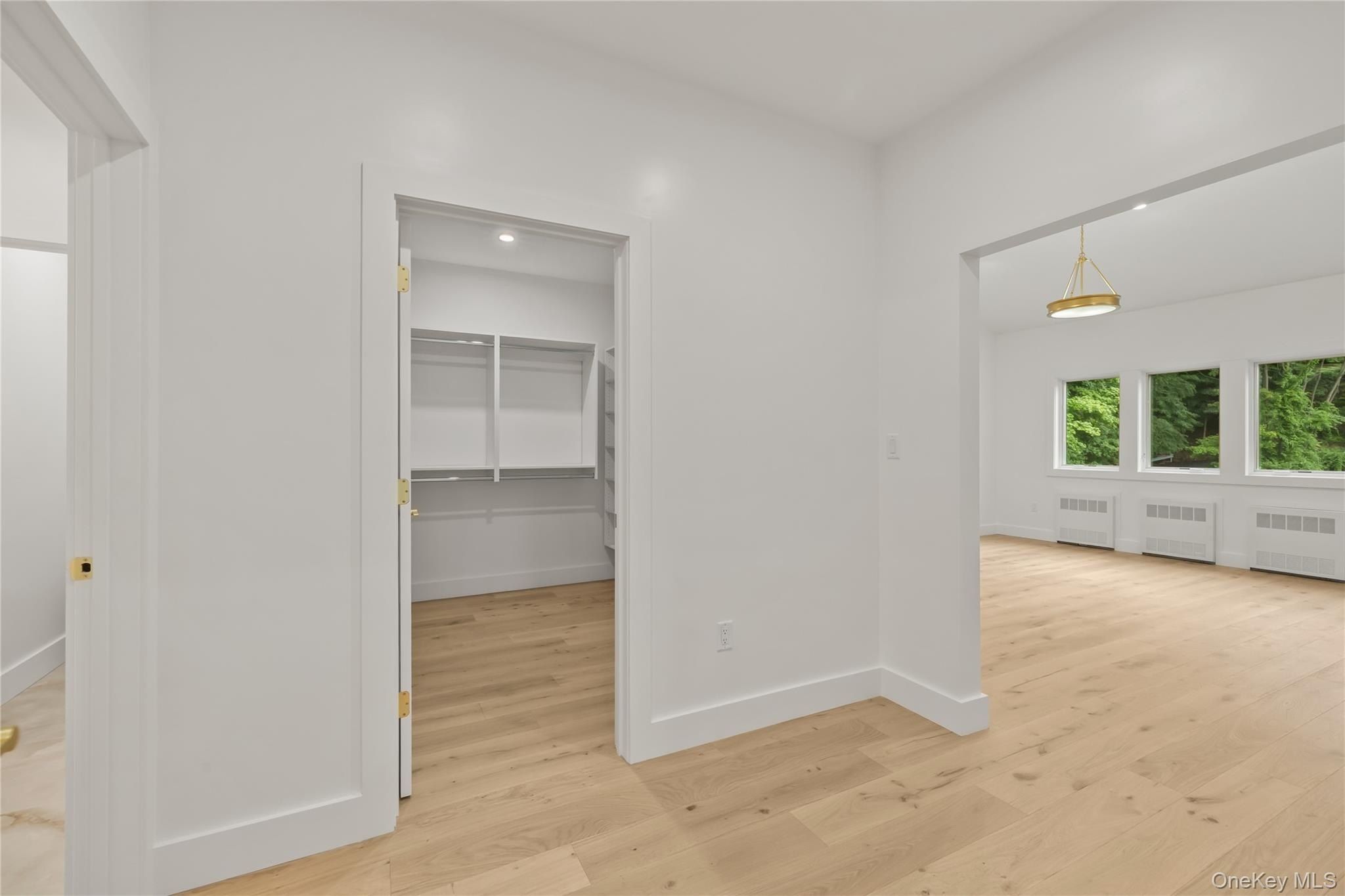31 Argo Lane. Spring Valley, NY 10977