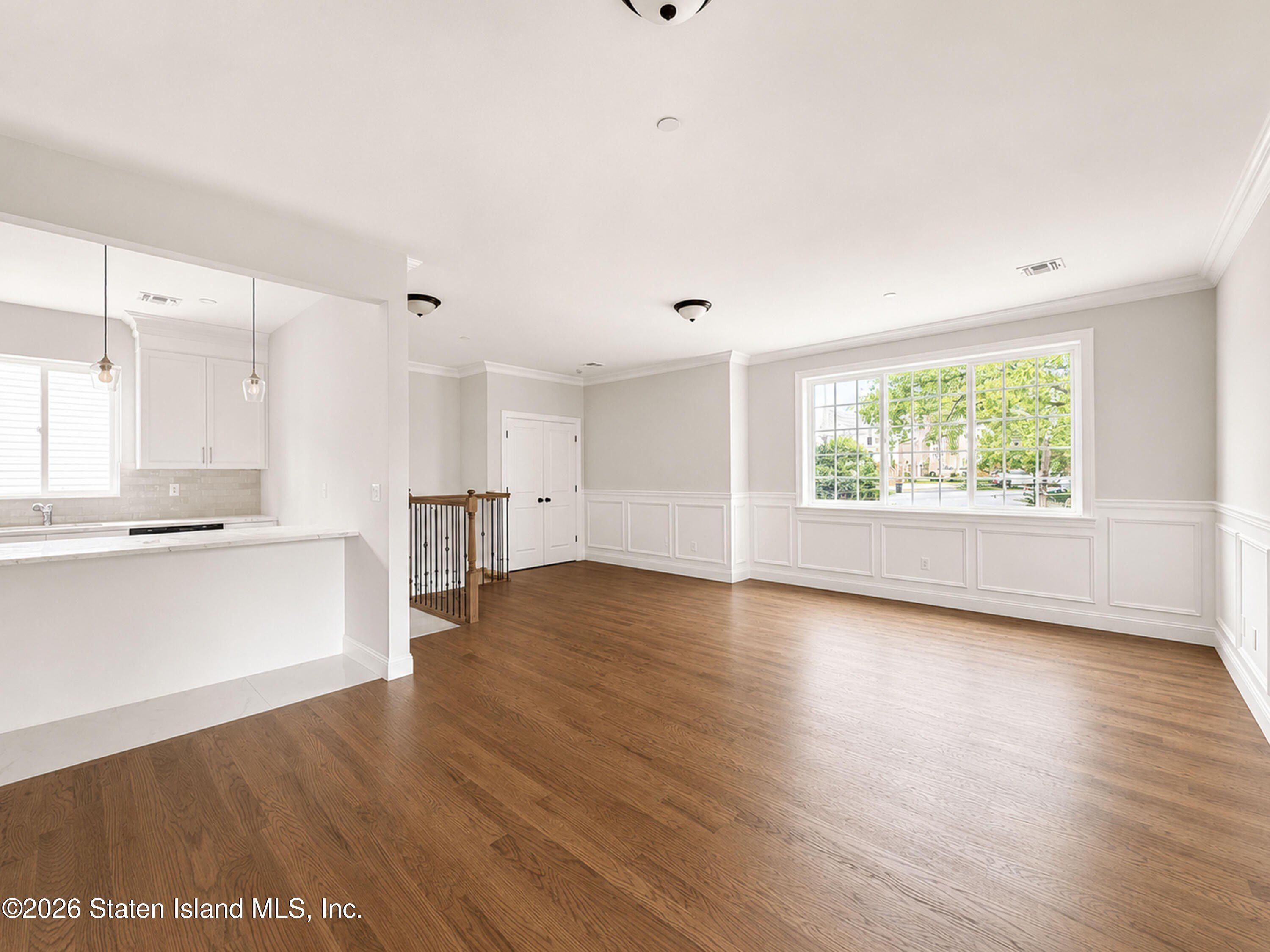 6903 Amboy Road. Staten Island, NY 10309