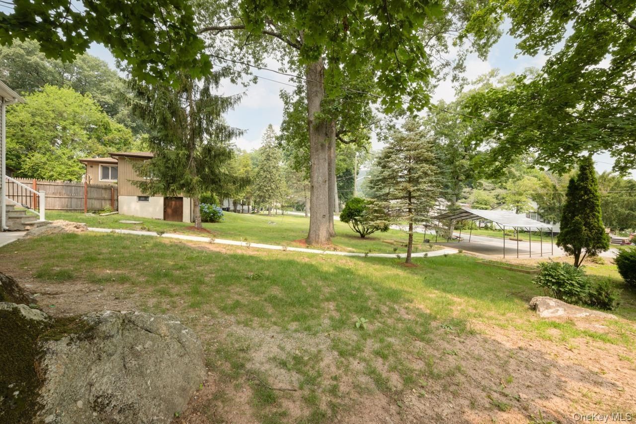 16 Wayne Avenue. Fort Montgomery, NY 10922