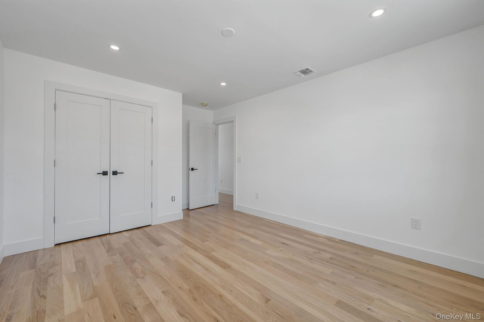 35 Cotton. Levittown, NY 11756