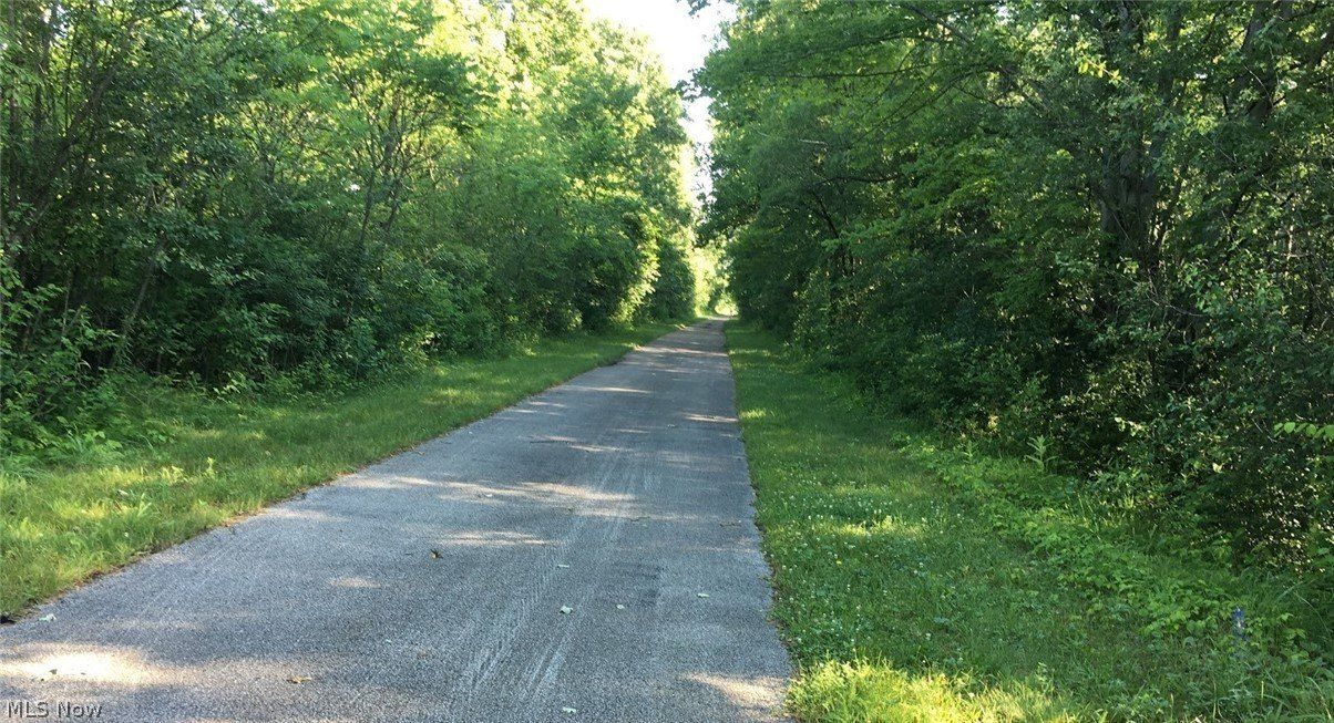 1992 Morning Star Drive. Roaming Shores, OH 44084