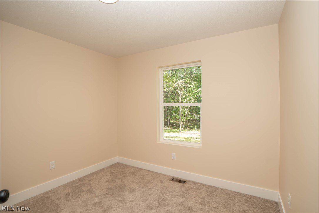 97 Nottingham Street. Tallmadge, OH 44278