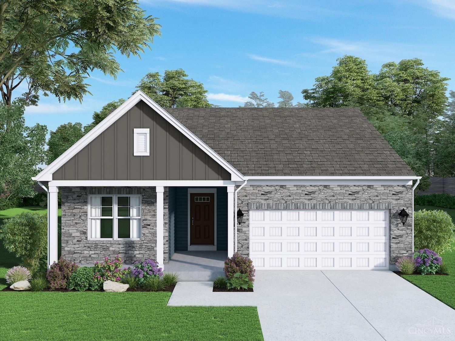 739 W Arlington Drive. Trenton, OH 45067