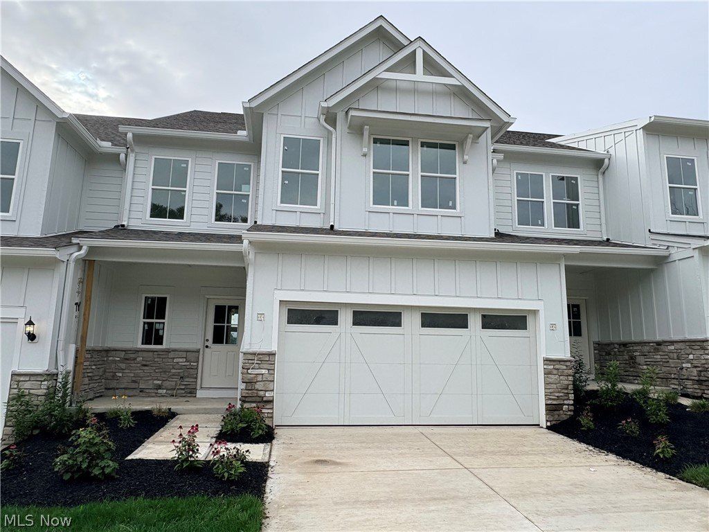 20 Lake Como Court. Orange, OH 44022
