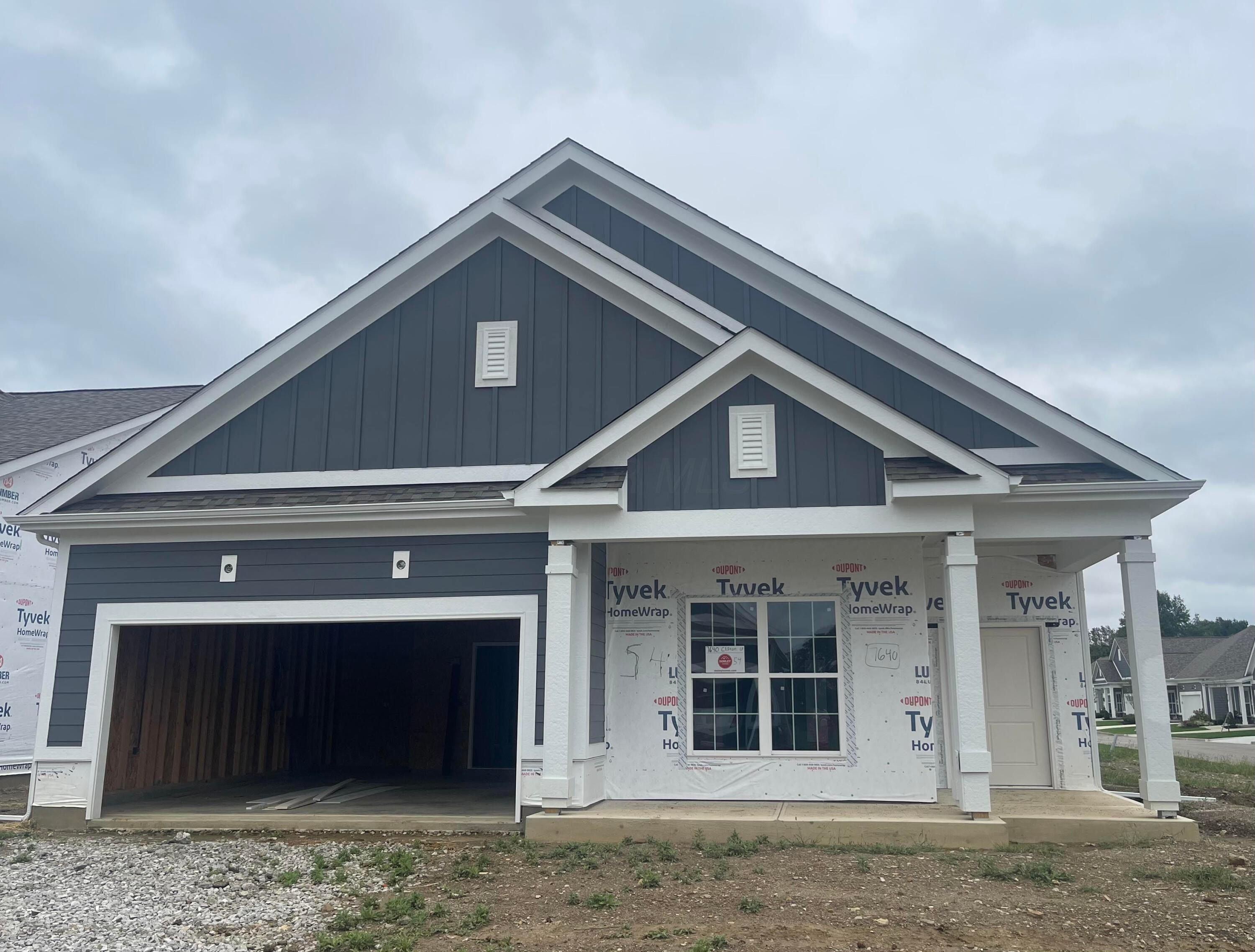7640 Clifton Loop. Pickerington, OH 43147