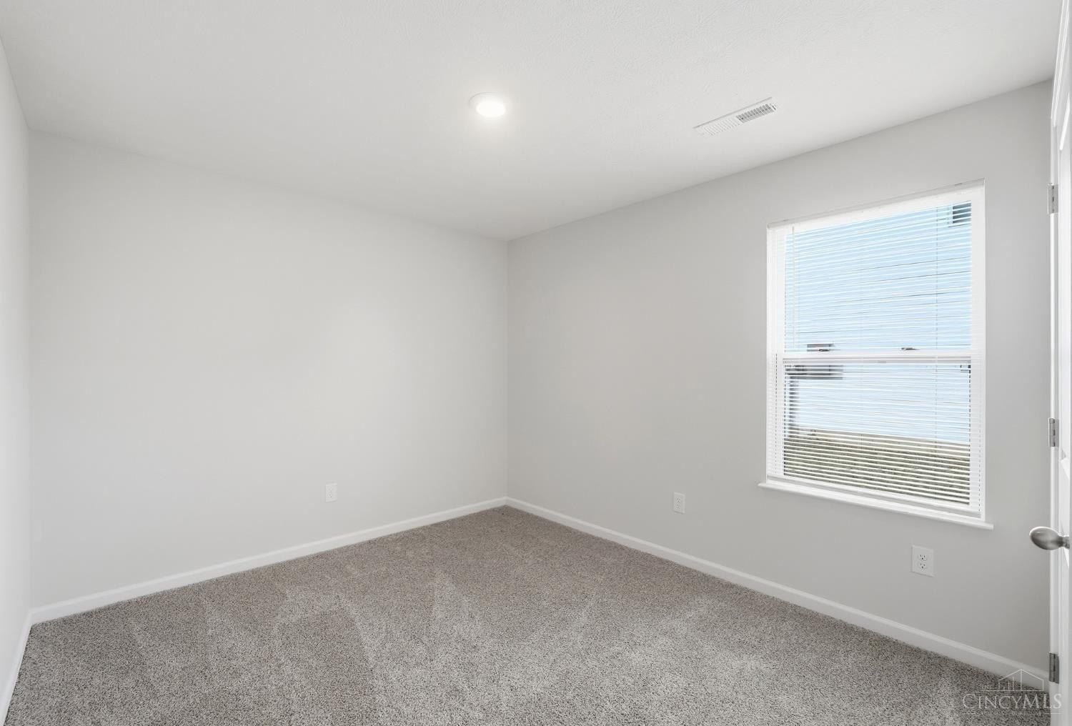 122 Ashburn Way. New Richmond, OH 45157