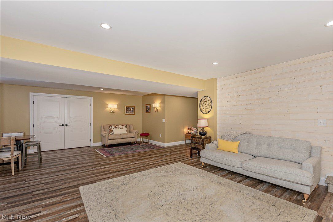 36627 Gladstone Mill Drive. North Ridgeville, OH 44039