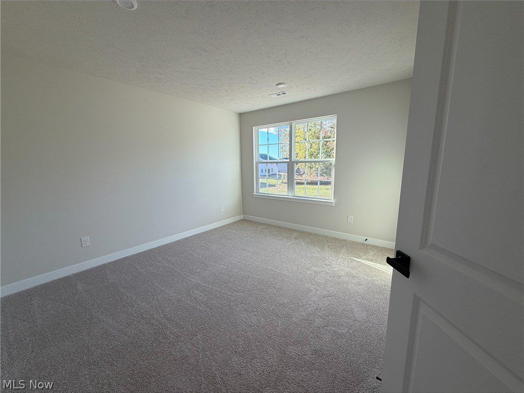 36044 Bridge Hampton Lane. North Ridgeville, OH 44039