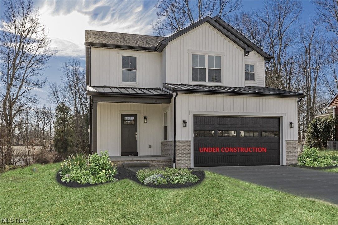 1204 Commonwealth Road. Mayfield Heights, OH 44124