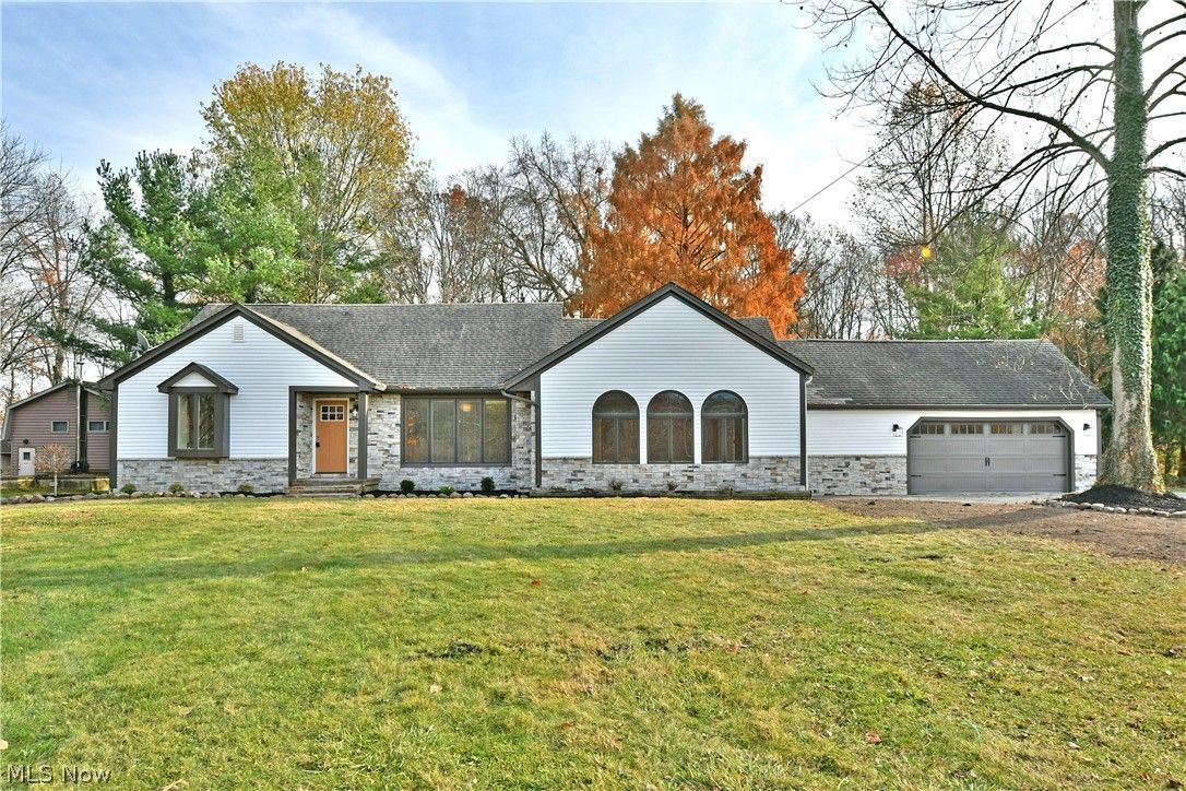 4083 Arrel Road. Youngstown, OH 44514