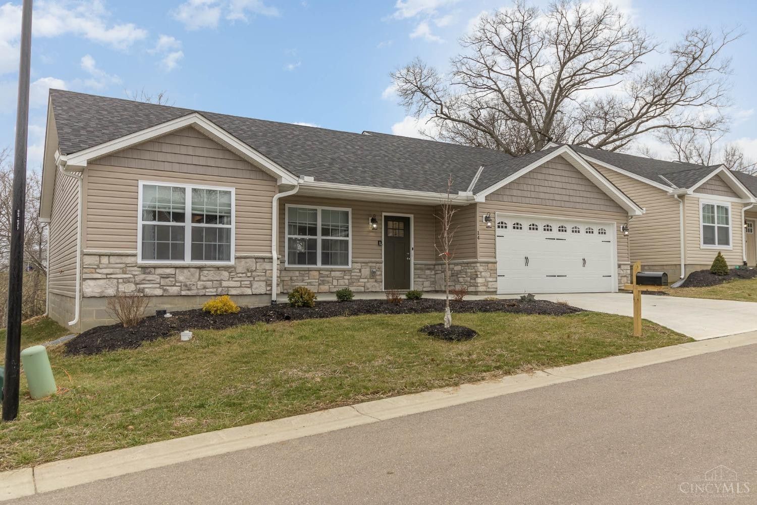 14 Persimmon Drive. Hamilton, OH 45013