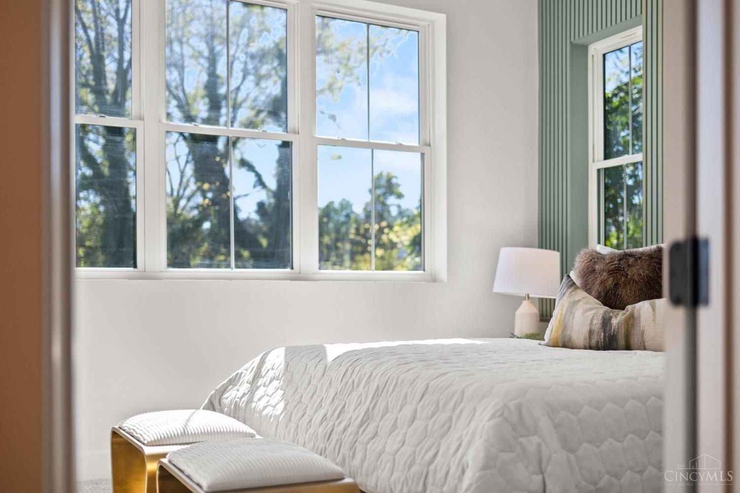 3725 Isabella Avenue Unit 1. Cincinnati, OH 45209