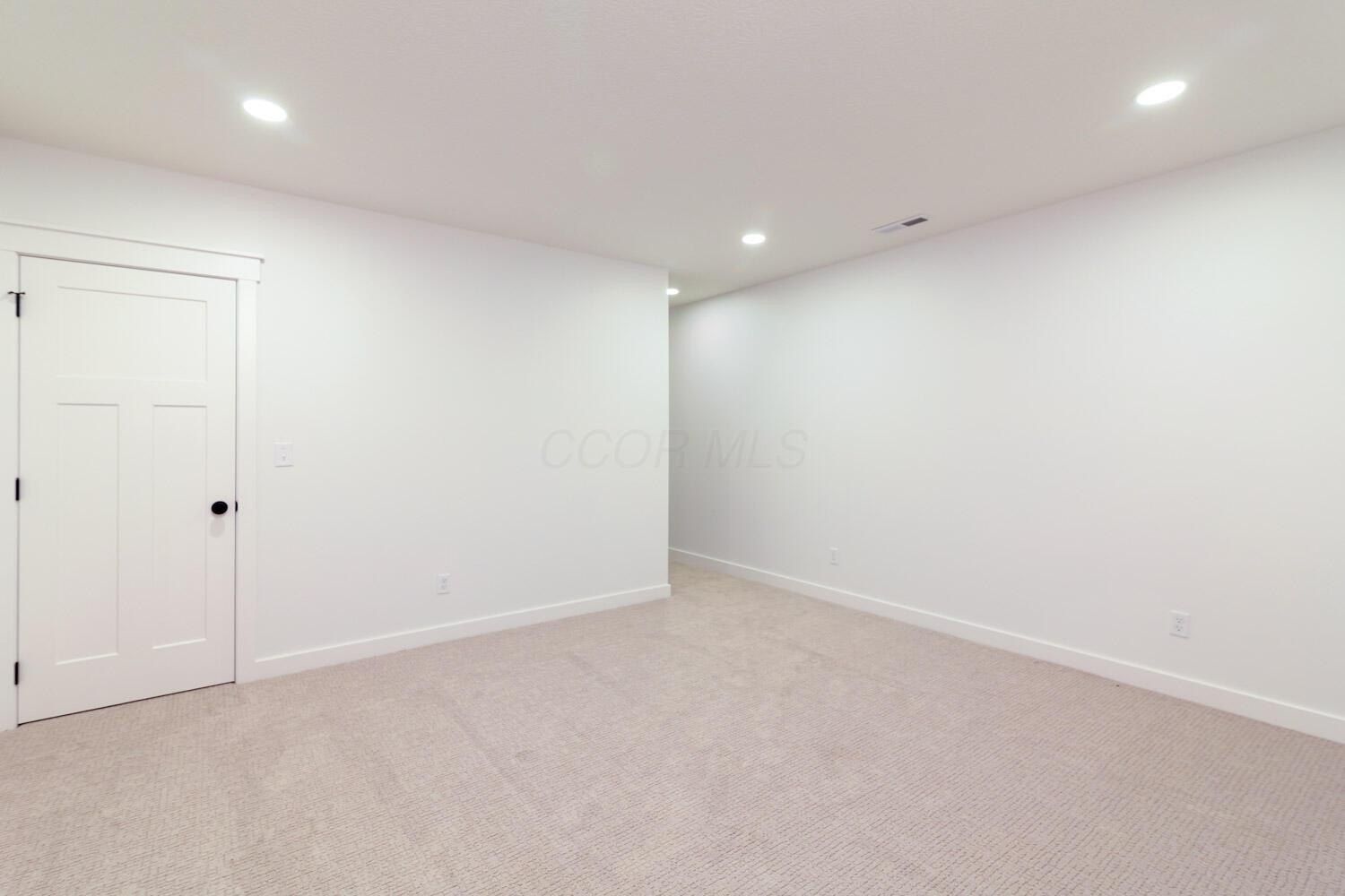 77 Retilley Drive. Coshocton, OH 43812