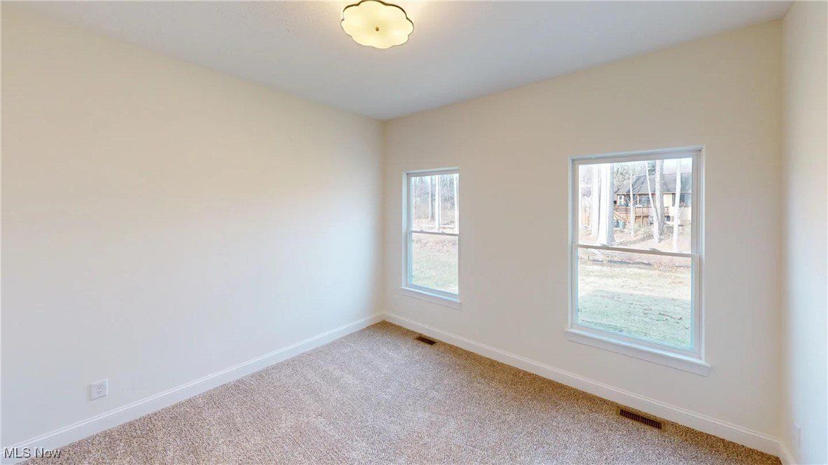 9129 Dove Lane. Mentor, OH 44060