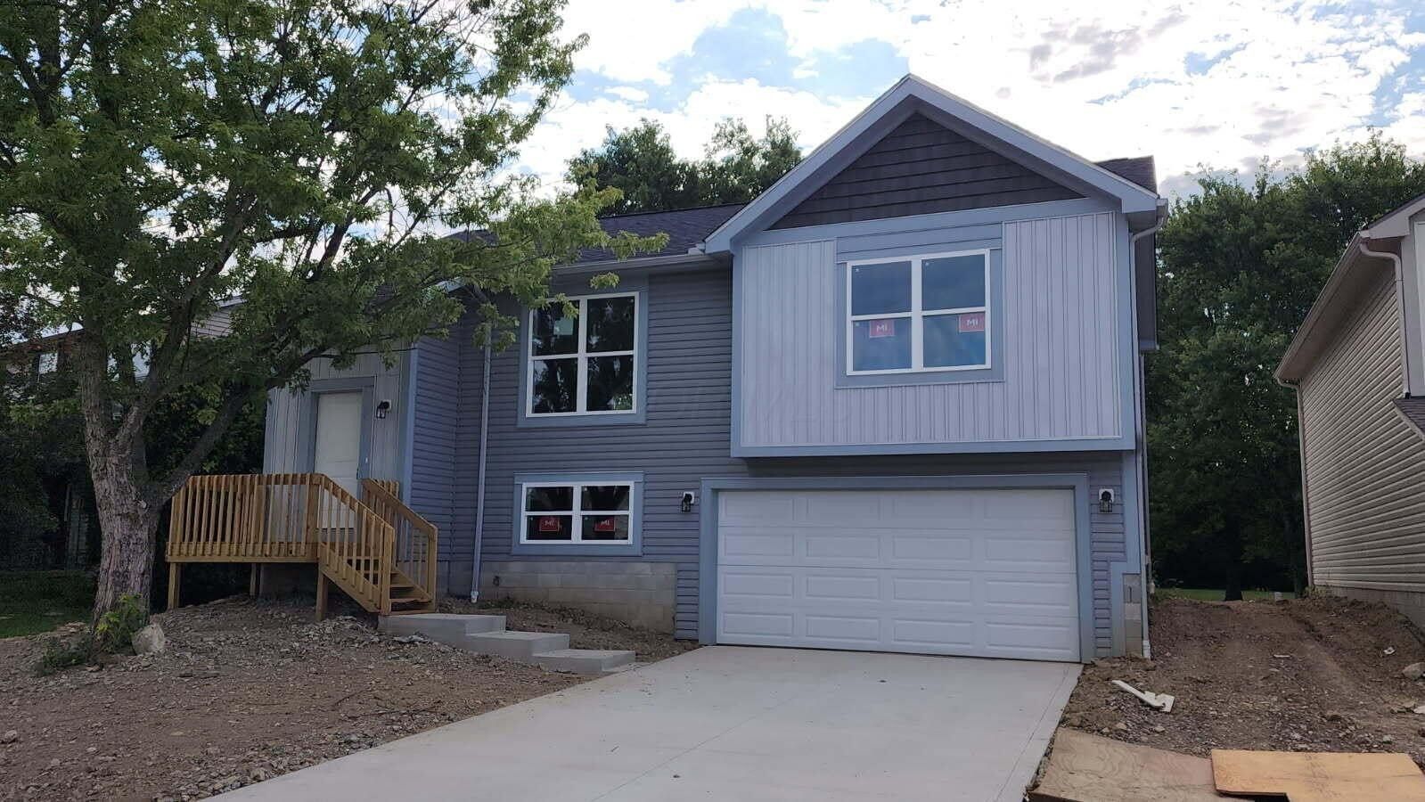 2736 Barrows Road. Columbus, OH 43232