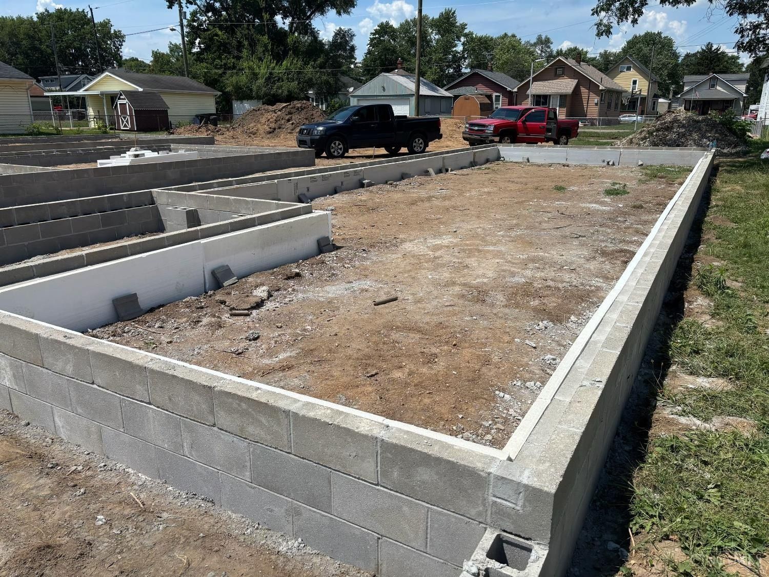 1511 Meadow Avenue. Middletown, OH 45044