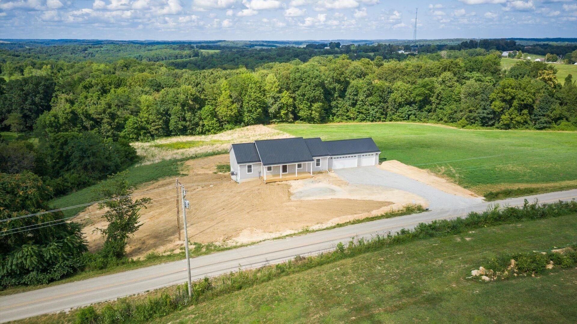 4486 Cooperriders Road Nw. Somerset, OH 43783