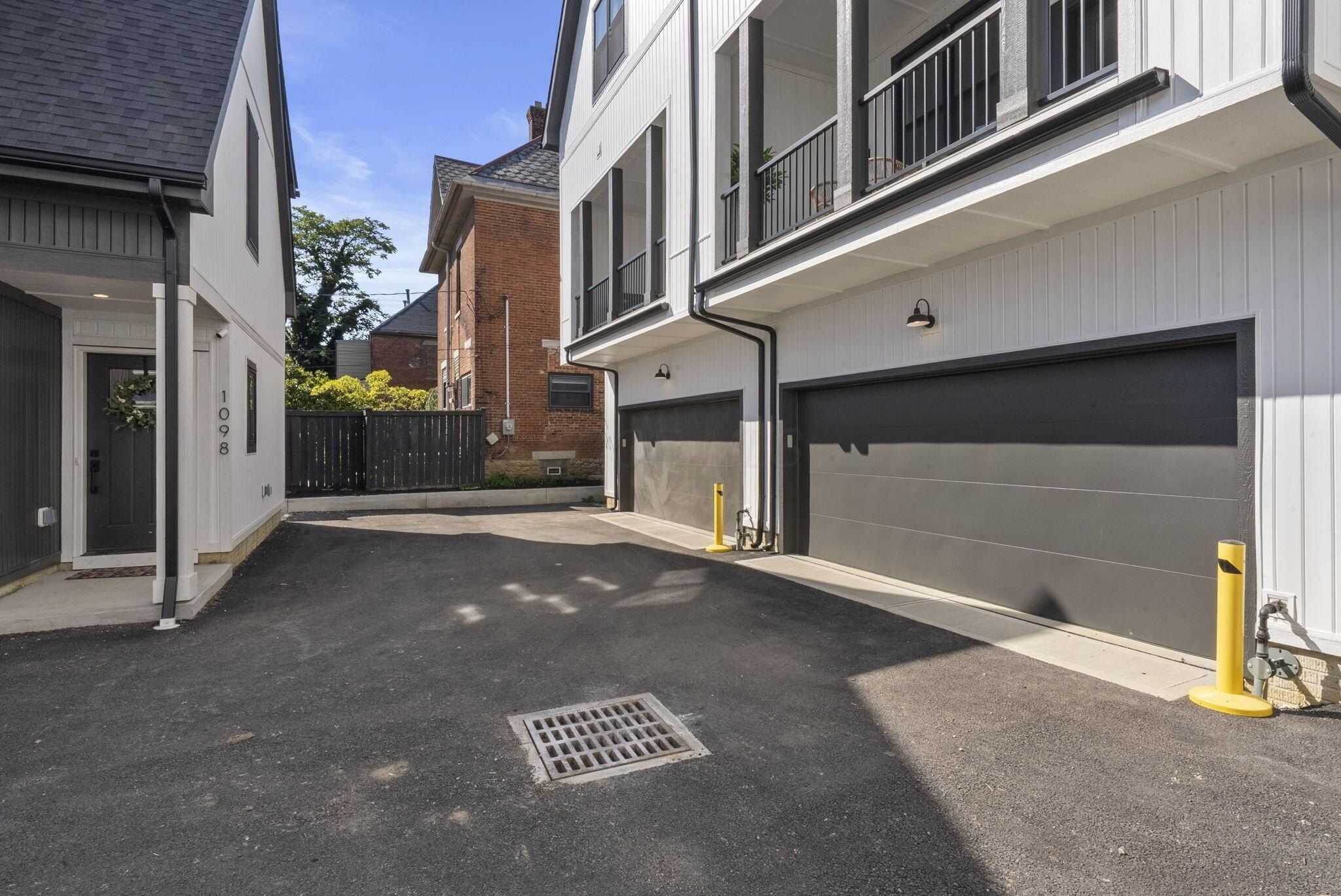 1093 Franklin Avenue. Columbus, OH 43205