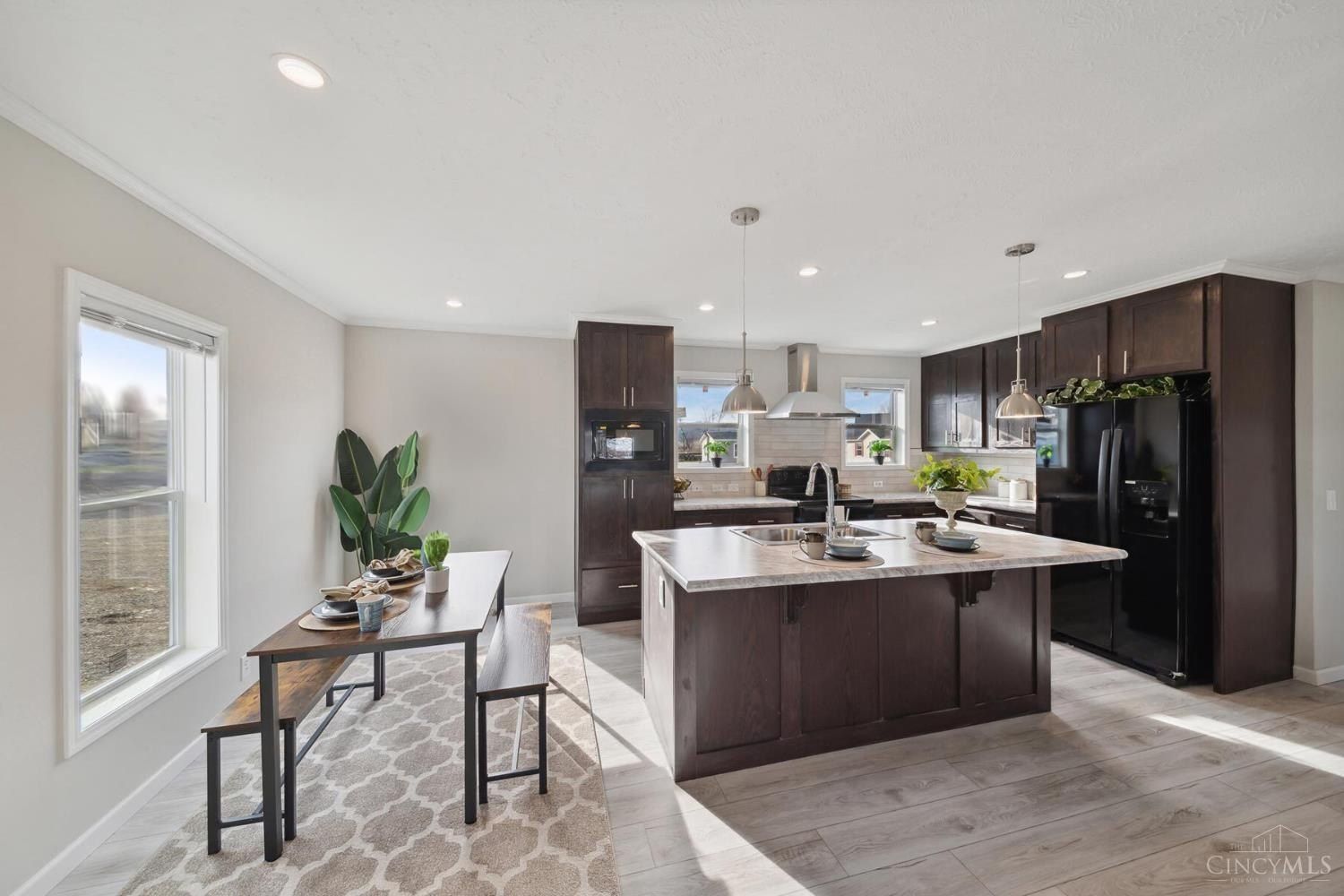 715 Walnut Street. Felicity, OH 45120