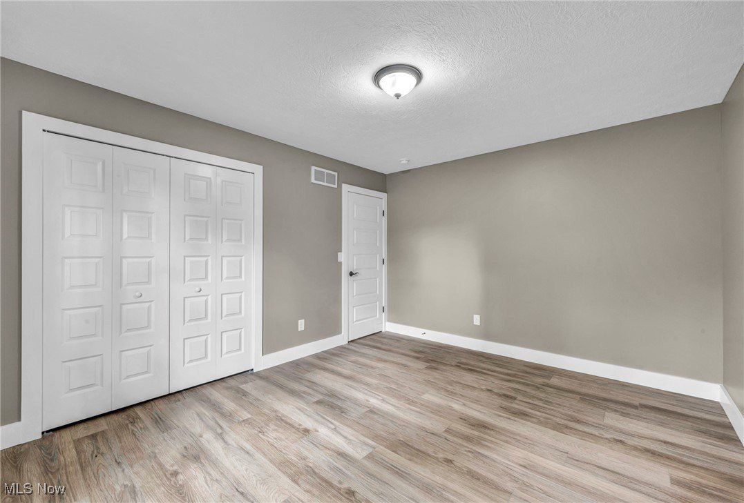 5 Foxwood Circle. Wakeman, OH 44889