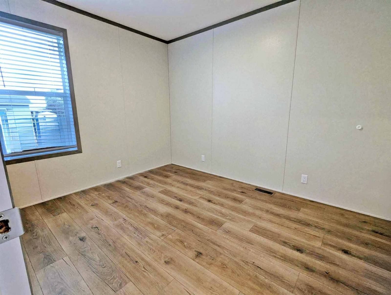 1306 Chateau Circle. Findlay, OH 45840