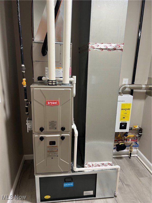 315 S Wallace Street. Uhrichsville, OH 44683