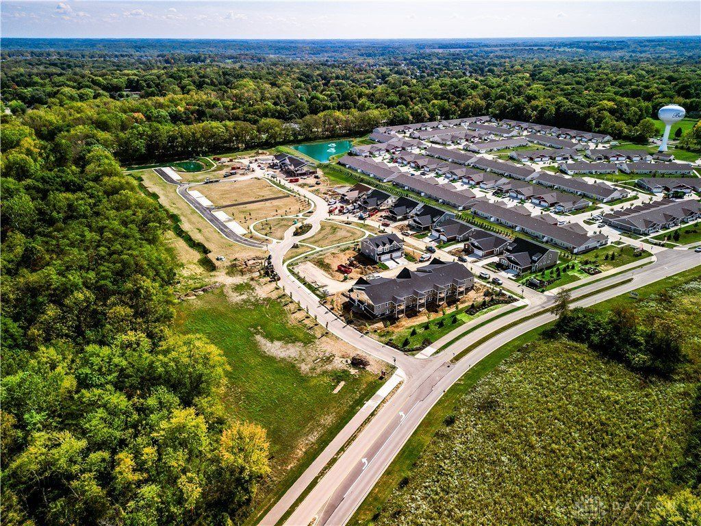 4206 N Golden Clove Bend. Dayton, OH 45459