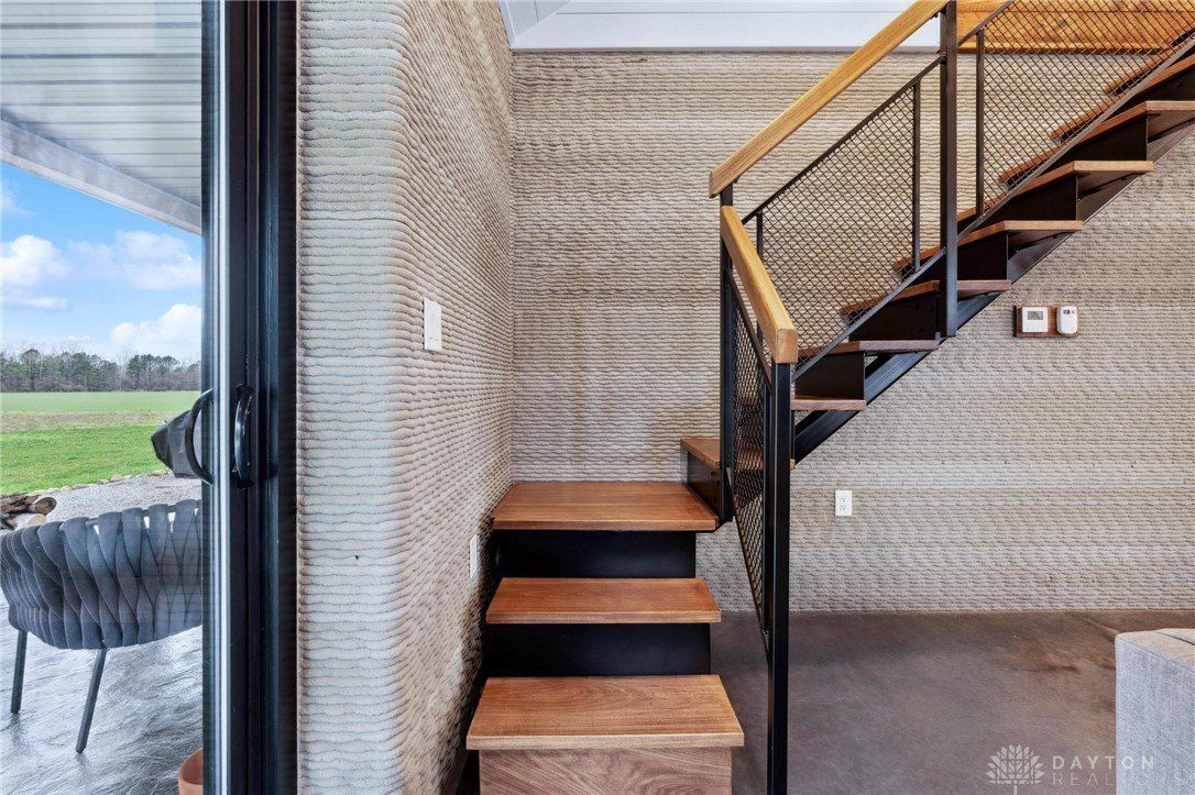 118 Elm Court. Englewood, OH 45322