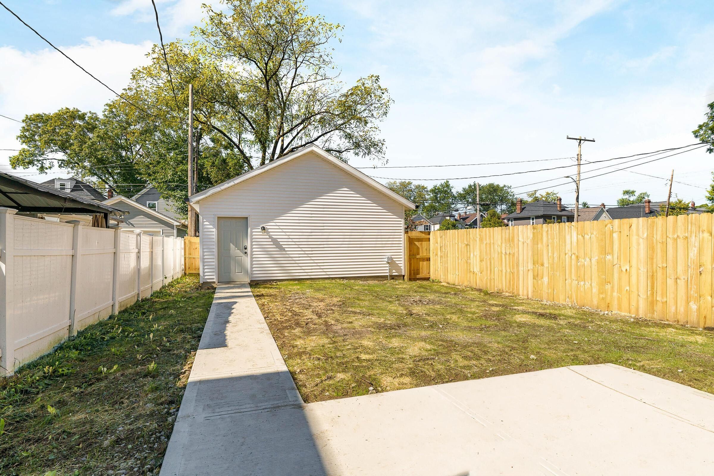 867 S 22Nd Street. Columbus, OH 43206