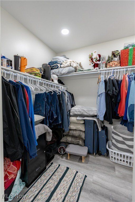 1009 Sycamore Lane. Millersburg, OH 44654