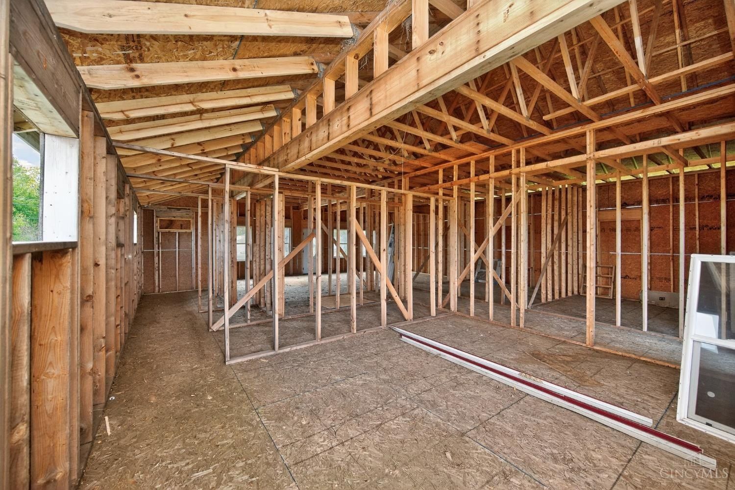 157 Pansy Pike. Blanchester, OH 45107