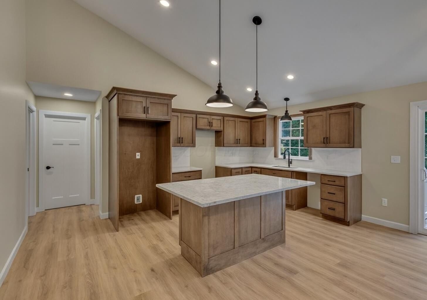 63 Appleseed Court. Howard, OH 43028