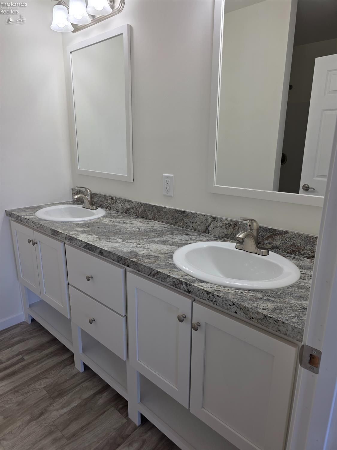 319 Caleb Drive. Fremont, OH 43420