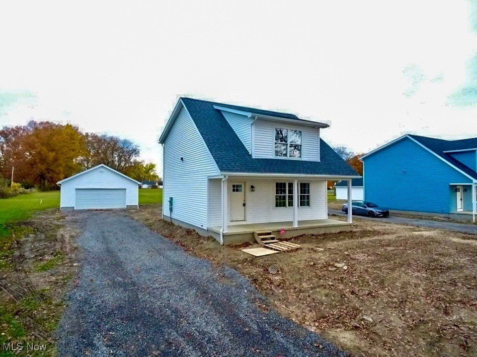 1575 Drexel Avenue Nw. Warren, OH 44485