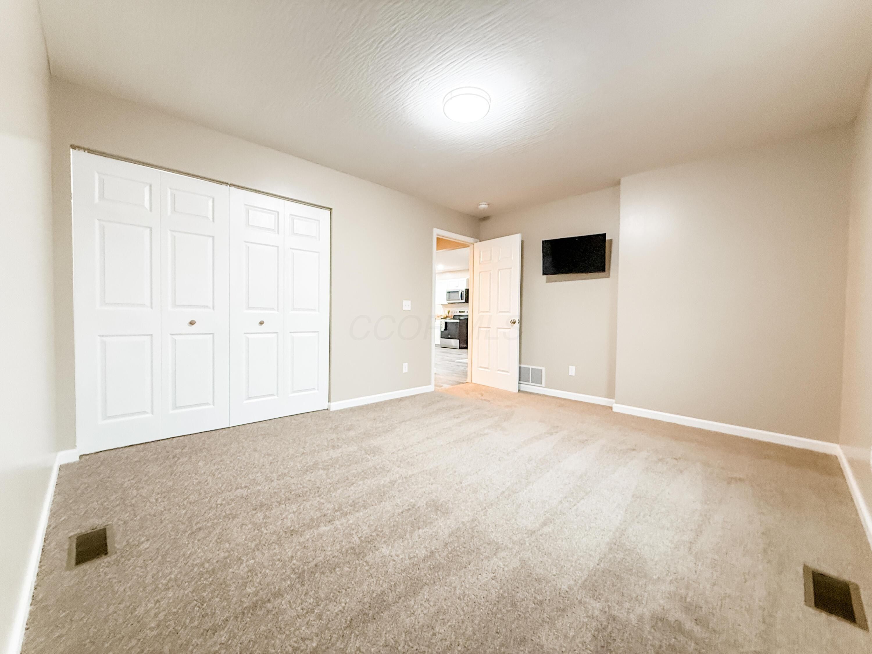 738 Maryland Avenue. Lancaster, OH 43130